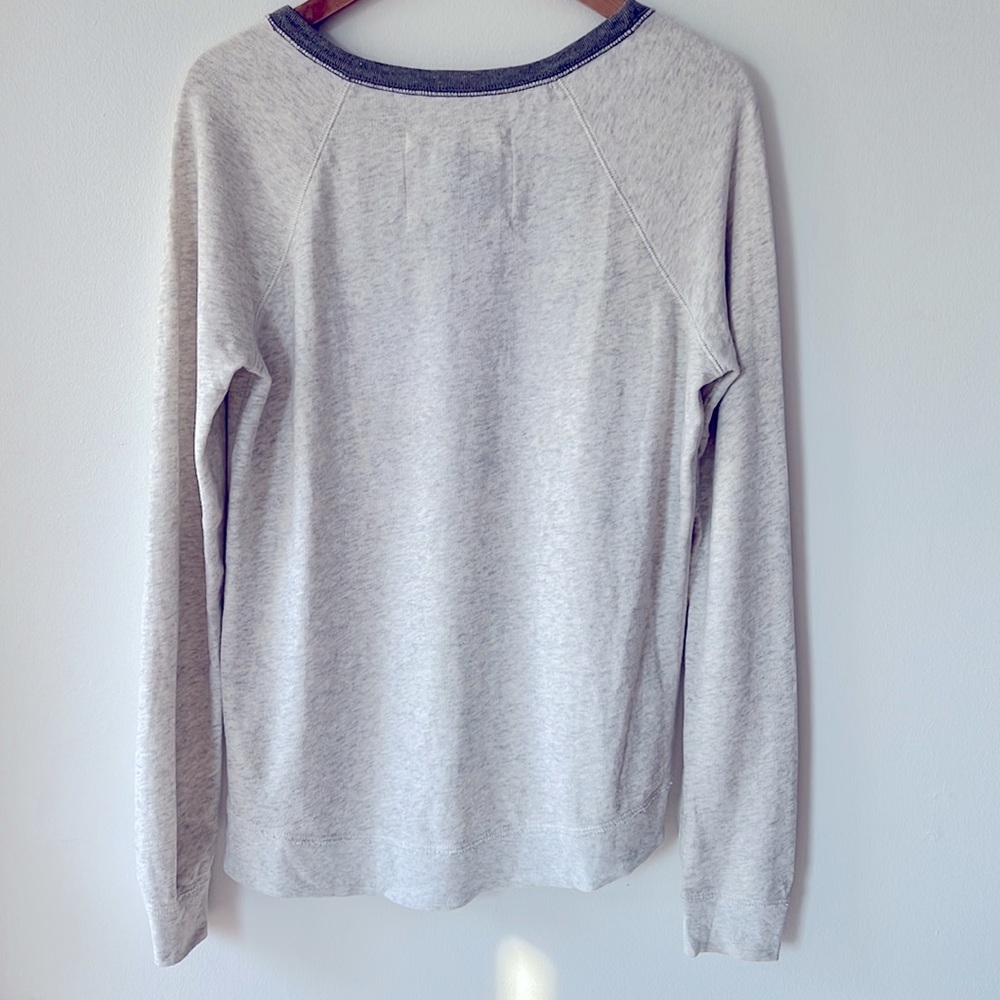 A&F Sweatshirt - Picture 2 of 7